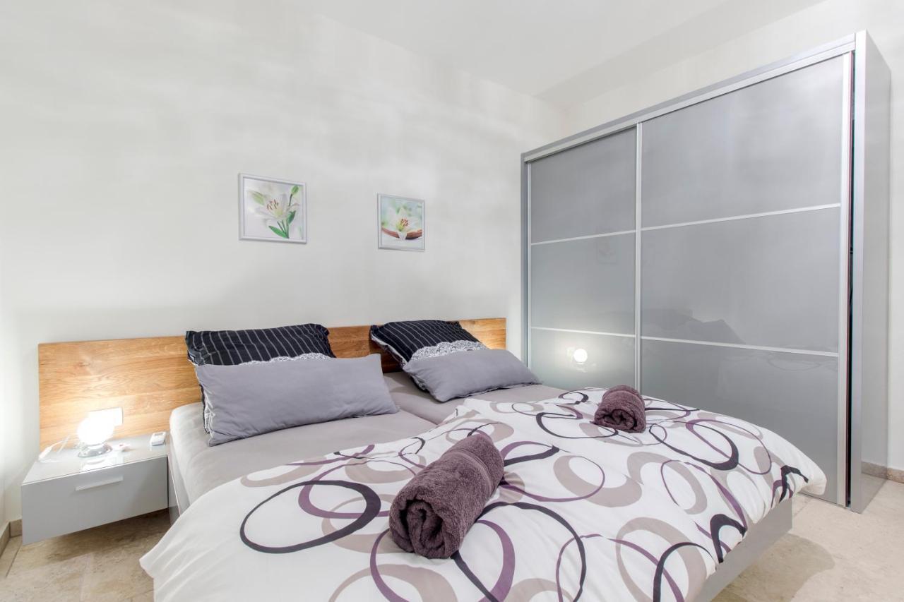 Dalmata Lounge Apartment Стариград-Пакленица Екстериор снимка