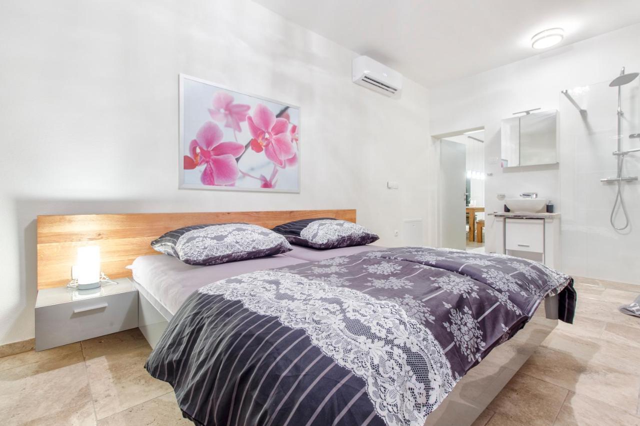 Dalmata Lounge Apartment Стариград-Пакленица Екстериор снимка